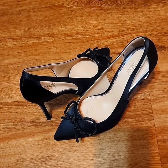 Jewel Badgley Mischka - Picture 2 of 8